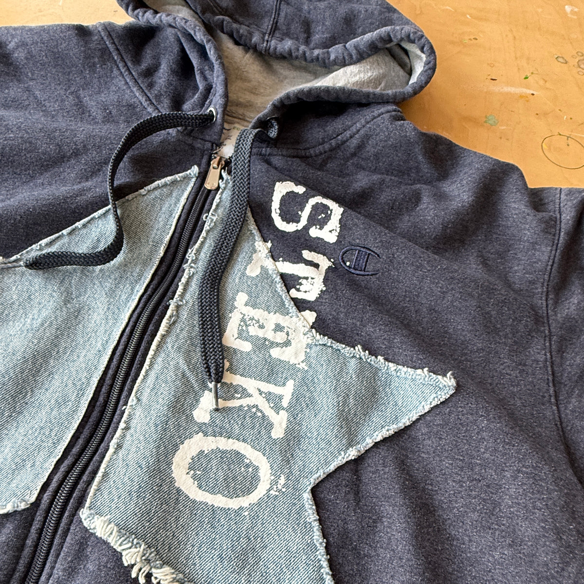 Star Patch - Hoody - 1